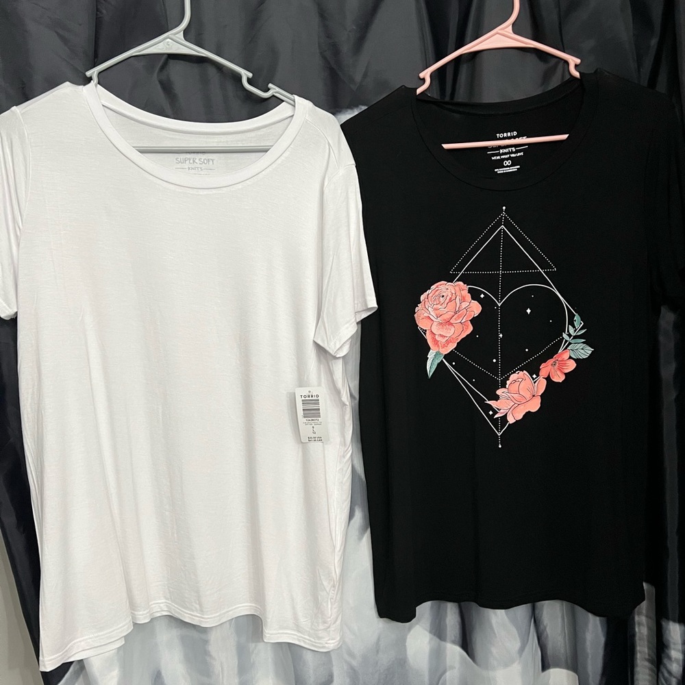 Torrid bundle of 5 tops